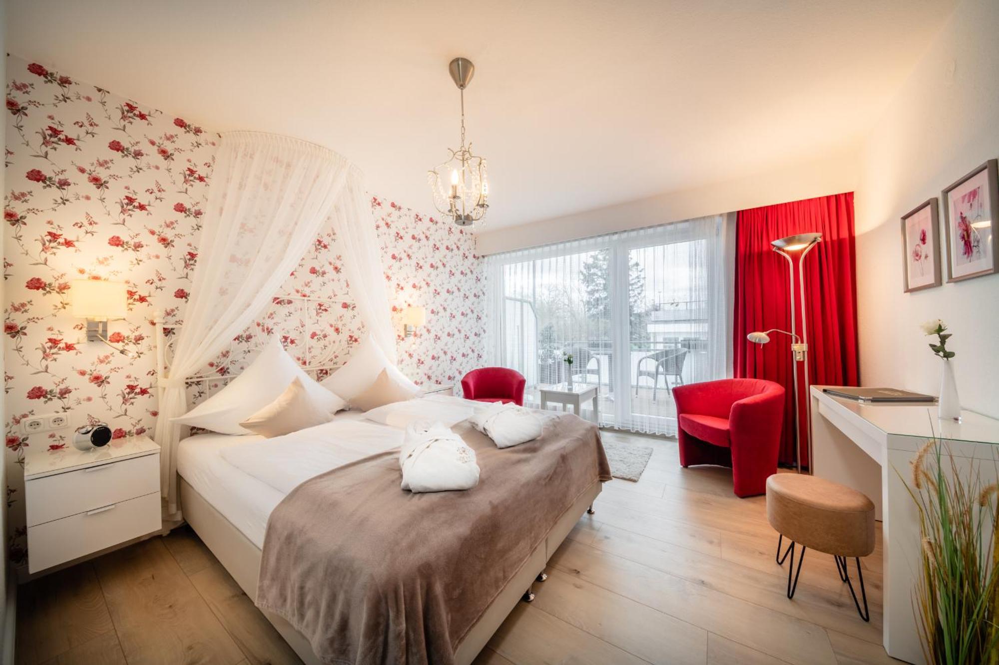 Grömitz Hofhotel Kraehenberg חדר תמונה